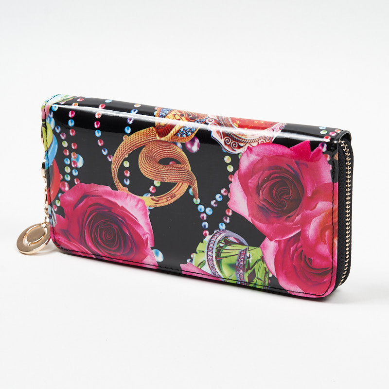 Czarny damski duży portfel w różowe kwiaty - Akcesoria