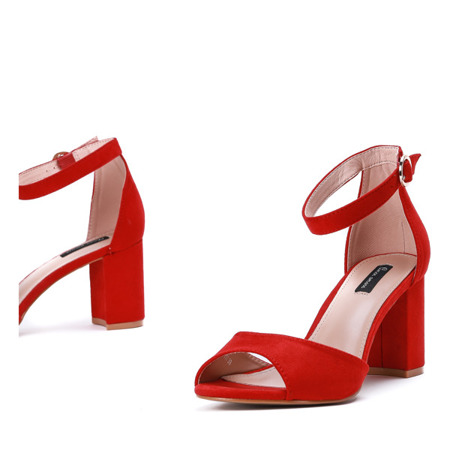 Czerwone sandały z eko - zamszu na słupku Arrietty - Obuwie