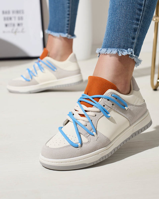 Royalfashion Biało - szare sportowe sneakersy damskie z niebieskimi sznurówkami Olierinc