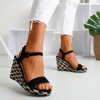 Czarne sandały na koturnie Porcissa - Obuwie
