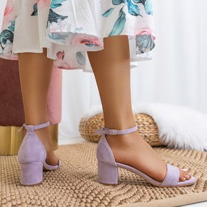 Fioletowe damskie sandały na niskim słupku Mohato - Obuwie