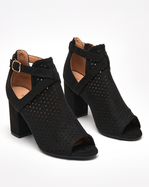 OUTLET Czarne ażurowe sandały damskie na słupku Rilose - Obuwie