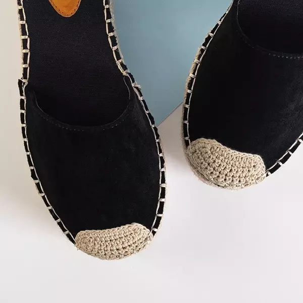 OUTLET Czarne damskie sandały a'la espadryle na platformie Indira - Obuwie