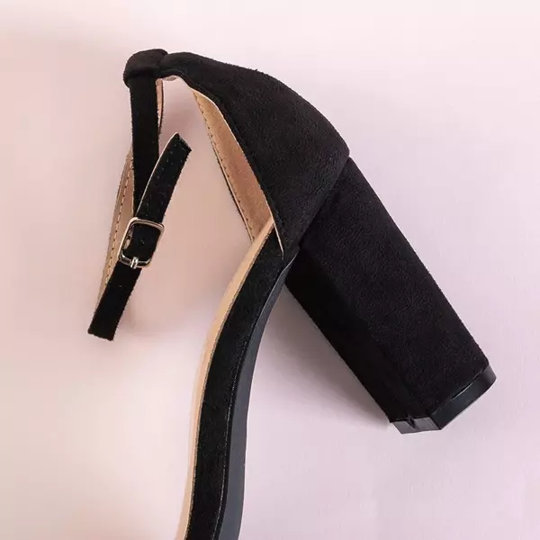 OUTLET Czarne damskie sandały na słupku Anniet - Obuwie