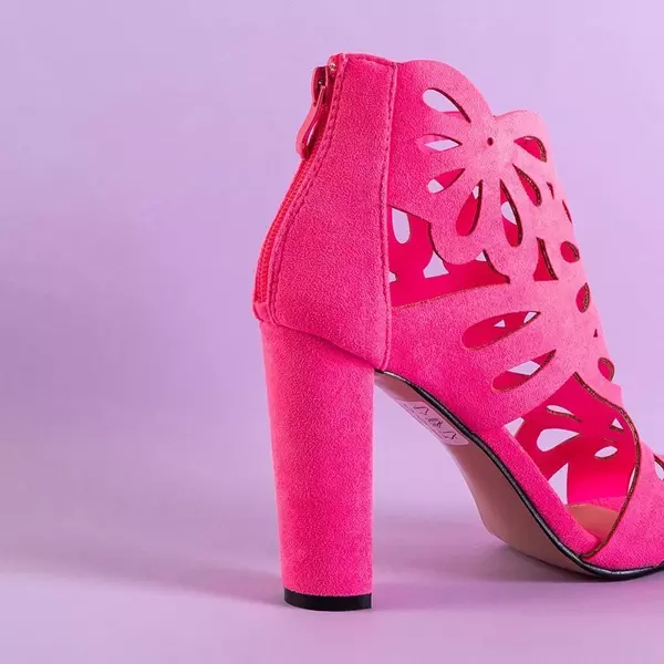 OUTLET Neonowe różowe damskie sandały na słupku Aleksis - Obuwie