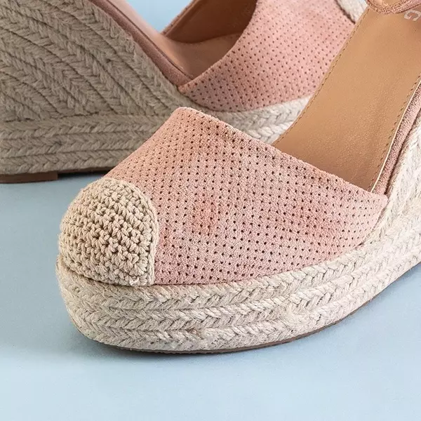 OUTLET Różowe damskie sandały na koturnie Meylasi - Obuwie