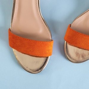 Pomarańczowe damskie sandały na niskim obcasie Kamalia - Obuwie