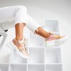Różowo - złote sneakersy damskie z holograficznym wykończeniem That's You - Obuwie