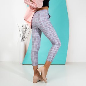 Szare spodnie damskie w różową kratkę - Odzież