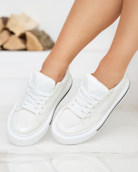 Білі жіночі кросівки Smaqo