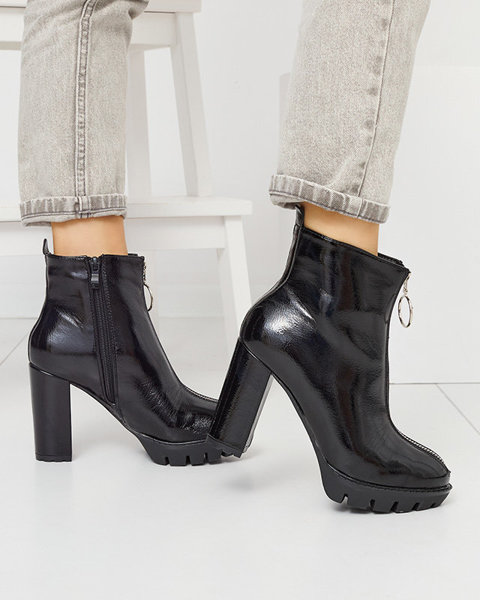 Чорні лаковані жіночі високі чоботи на шпильці Fallida- Взуття