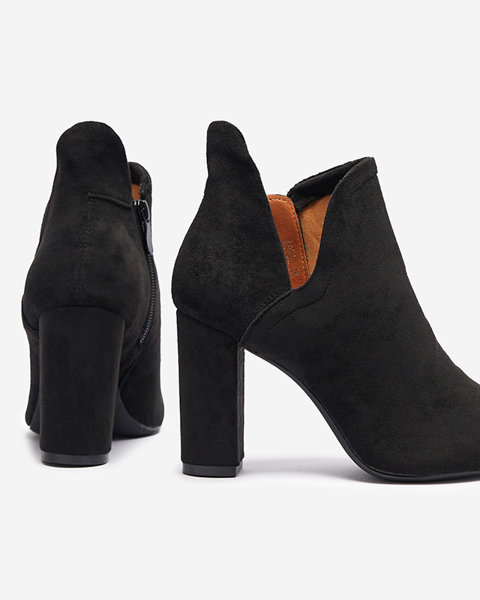 Чорні жіночі ботильйони з кроєм Аланія - Взуття