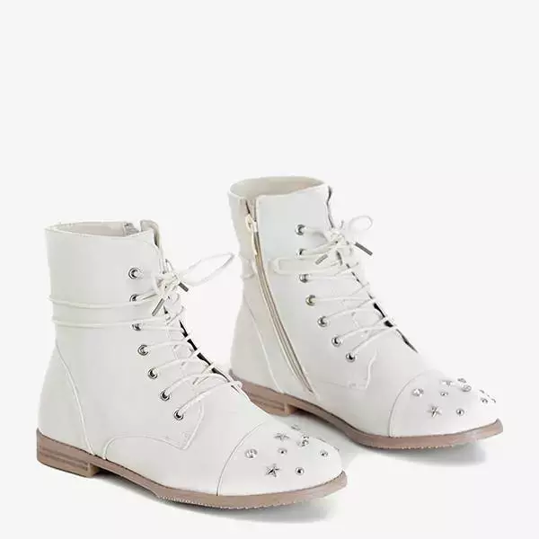 OUTLET Бежеві жіночі черевики з прикрасами Matildat - Взуття