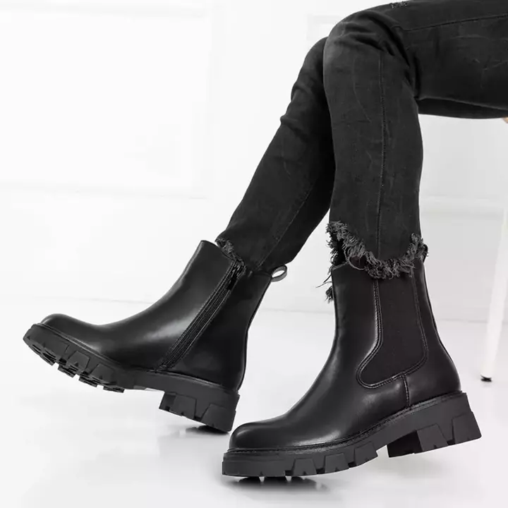 OUTLET Чорні утеплені жіночі чоботи Junote - Взуття