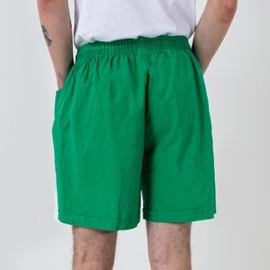 Зелені чоловічі шорти з кишенями